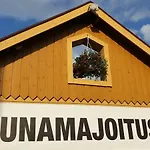 Junamajoitus Train Station Maison d'hôtes