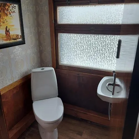 Junamajoitus Train Station 3*