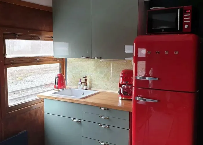 Junamajoitus Train Station Pensionat Tuuri